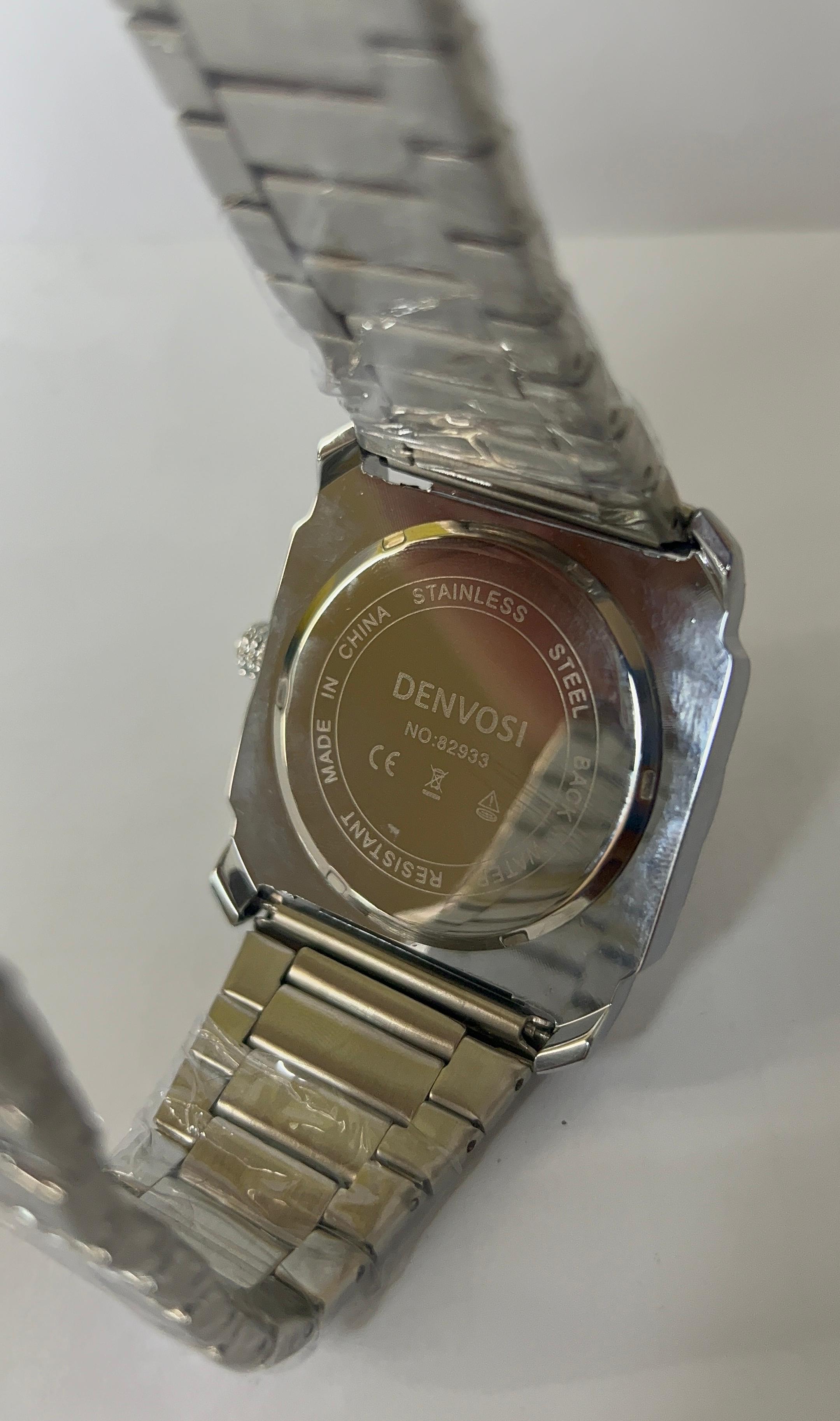 Denvosi Octagonal Luxury Men's Watch – Ruby Red Dial